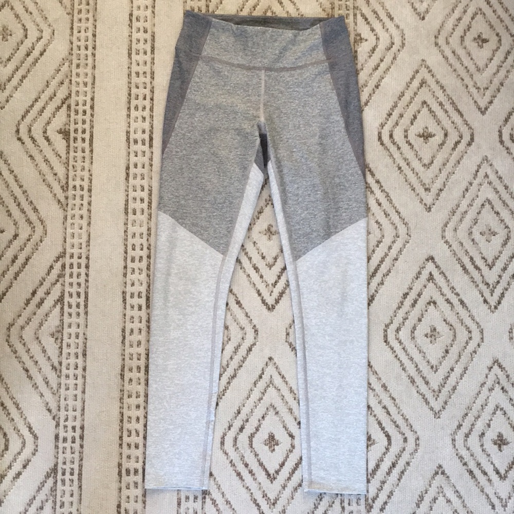 Outdoor Voices 7/8 Tri-Tone Legging